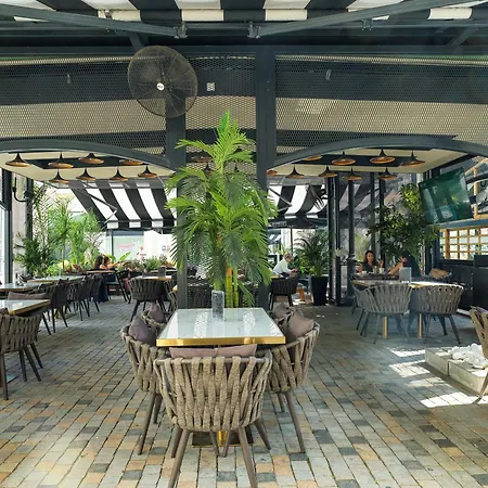 Leonardo Boutique Hotel Larnaca-3